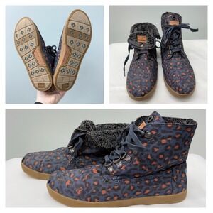 NWOT Toms Womens 8 Blue Leopard Print Faux Fur Fold Down‎ Lace Up Booties Shoes